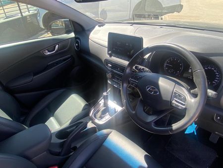 2023-Hyundai-Kona-20-Executive-IVT_15