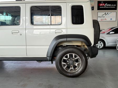 2024-Suzuki-Jimny-15-GLX-AllGrip-5-Door_22