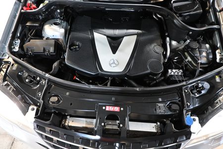 2011-Mercedes-Benz-ML-350-CDi-7G-Tronic-Automatic-4-Matic-AWD_16