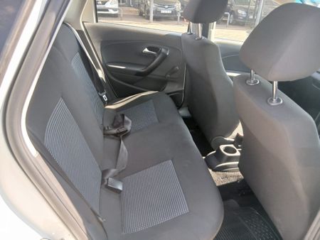 2021-Volkswagen-Polo-Vivo-16-Comfortline-Auto_11