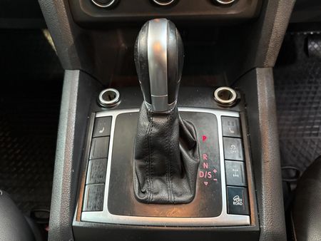 2021-Volkswagen-Amarok-30-TDI-Highline-190kW-4Motion-Auto-Double-Cab_9