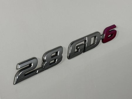 2023-Toyota-Hilux-28-GD-6-Raised-Body-Legend-Extended-Cab_5