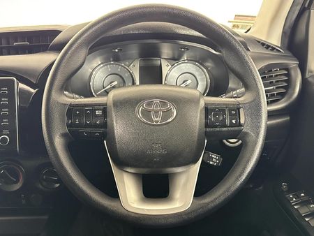 2023-Toyota-Hilux-24-GD-6-Raider-4x4-Auto-Double-Cab_12