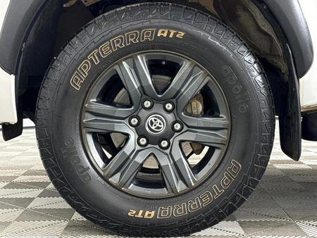 2023-Toyota-Hilux-24-GD-6-Raider-4x4-Auto-Double-Cab_4