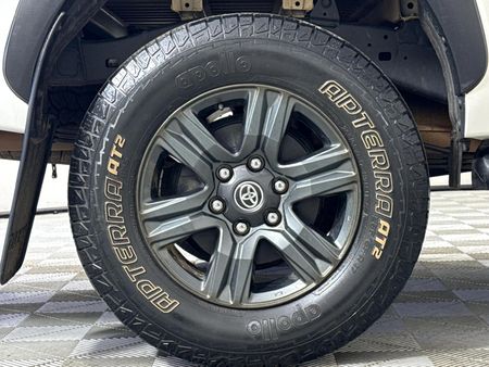 2023-Toyota-Hilux-24-GD-6-Raider-4x4-Auto-Double-Cab_7