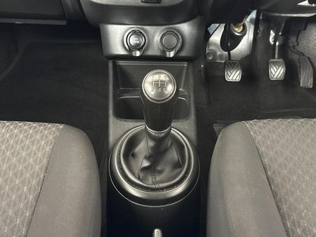 2022-Suzuki-Celerio-10-GA_10