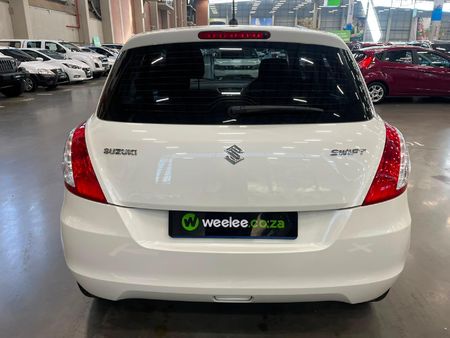 2017-Suzuki-Swift-12-GL_3