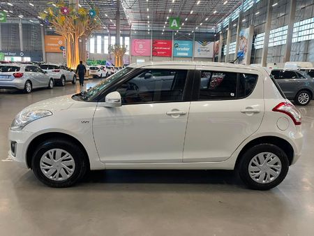 2017-Suzuki-Swift-12-GL_5