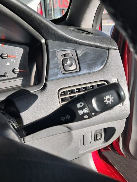 2005-Mitsubishi-Lancer-16-GLX_13