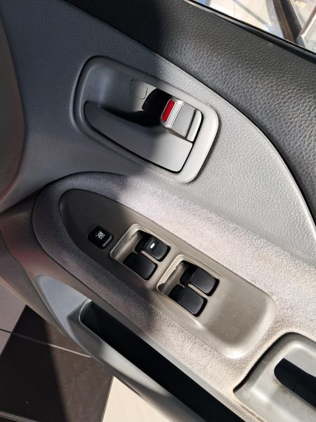 2005-Mitsubishi-Lancer-16-GLX_15