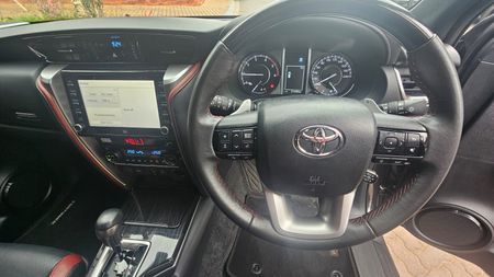 2025-Toyota-Fortuner-28-GD-6-4x4-VX-Auto_11