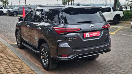 2025-Toyota-Fortuner-28-GD-6-4x4-VX-Auto_6