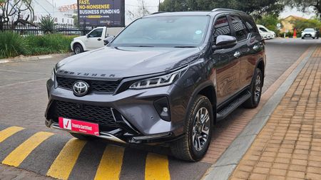 2025-Toyota-Fortuner-28-GD-6-4x4-VX-Auto_7