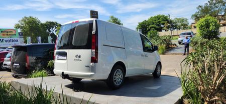 2026-Hyundai-Staria-22d-Auto_16
