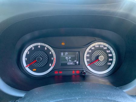 2026-Hyundai-Grand-i10-12-Motion-Auto_4