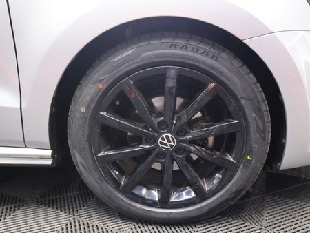 2022-Volkswagen-Polo-Vivo-14-Comfortline-5-dr_9