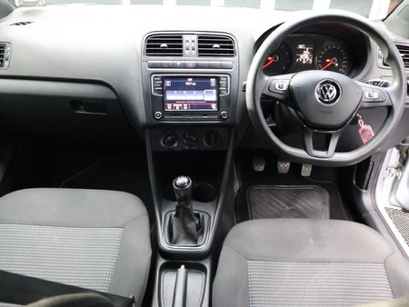 2022-Volkswagen-Polo-Vivo-14-Comfortline-5-dr_10