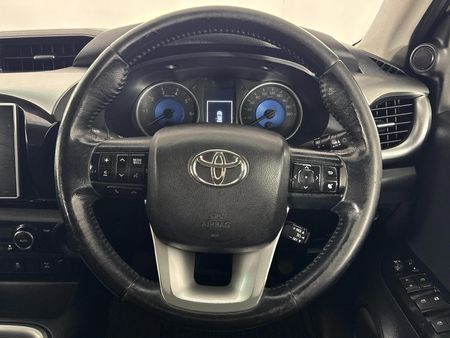 2017-Toyota-Hilux-28-GD-6-Raised-Body-Raider-Double-Cab_12