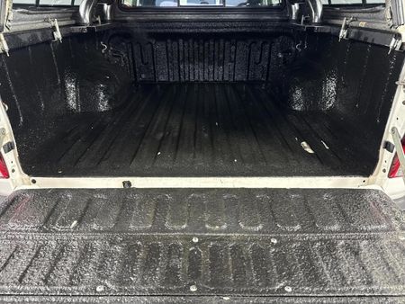 2017-Toyota-Hilux-28-GD-6-Raised-Body-Raider-Double-Cab_13