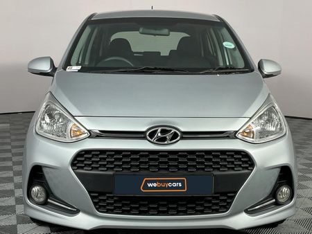 2020-Hyundai-Grand-i10-10-Fluid_15