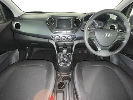 2020-Hyundai-Grand-i10-10-Fluid_1