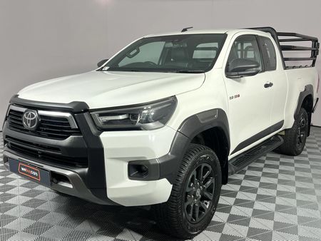 2023-Toyota-Hilux-28-GD-6-Raised-Body-Legend-4x4-Auto-Extended-Cab_0