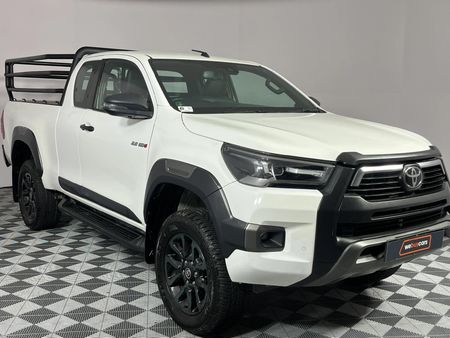 2023-Toyota-Hilux-28-GD-6-Raised-Body-Legend-4x4-Auto-Extended-Cab_11