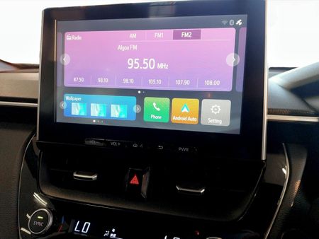 2025-Toyota-Corolla-Cross-18-XS-Hybrid_11