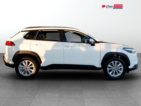 2025-Toyota-Corolla-Cross-18-XS-Hybrid_2