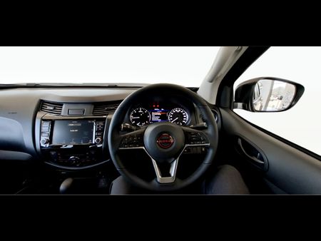 2026-Nissan-Navara-25-DDTi-PRO-2X-Auto-Double-Cab_12