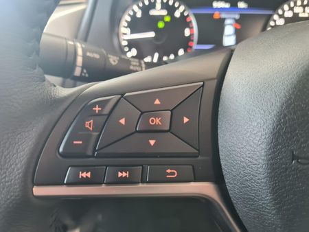 2026-Nissan-Navara-25DDTi-Stealth-Auto_12