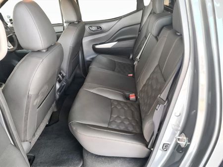 2026-Nissan-Navara-25DDTi-Stealth-Auto_19
