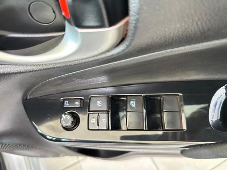 2018-Toyota-Yaris-15-XS-5-dr_20