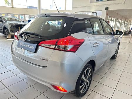 2018-Toyota-Yaris-15-XS-5-dr_7