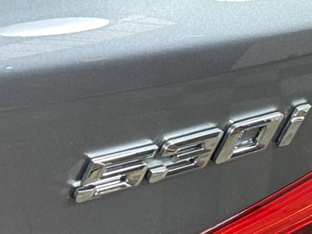 2017-BMW-5-Series-530i-M-Sport-Auto_11