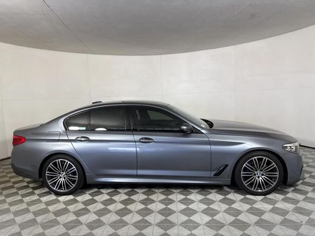 2017-BMW-5-Series-530i-M-Sport-Auto_17