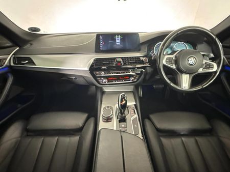 2017-BMW-5-Series-530i-M-Sport-Auto_1