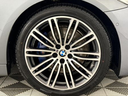 2017-BMW-5-Series-530i-M-Sport-Auto_5