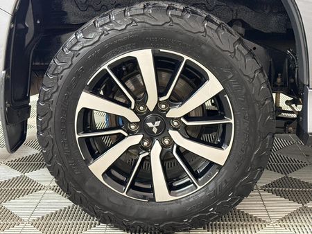 2018-Mitsubishi-Pajero-Sport-24D-4x4-Auto_6