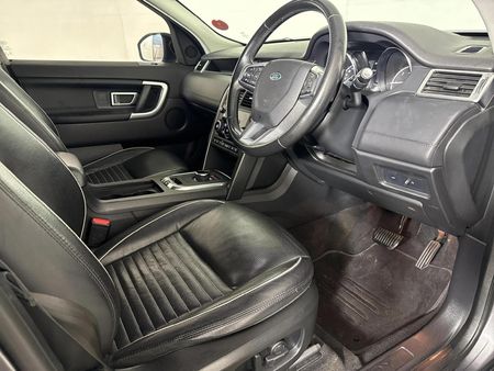 2020-Land-Rover-Discovery-Sport-20D-SE-177kW_9