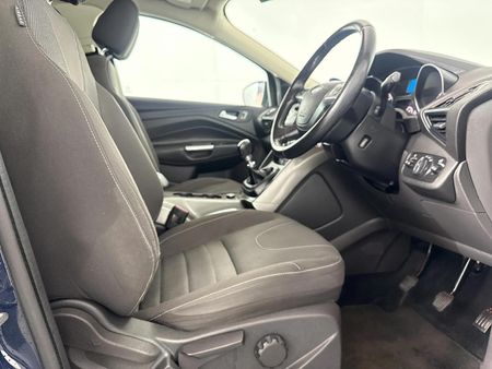 2013-Ford-Kuga-16-EcoBoost-Ambiente_9