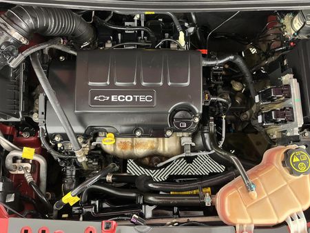 2013-Chevrolet-Sonic-14-LS_11