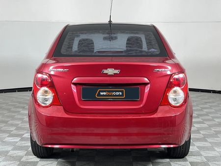 2013-Chevrolet-Sonic-14-LS_16