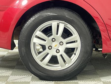 2013-Chevrolet-Sonic-14-LS_7
