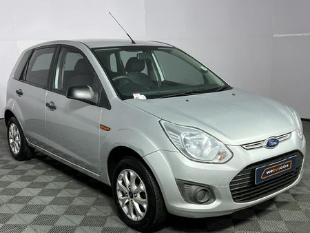 2015-Ford-Figo-14-TDCi-Ambiente_15
