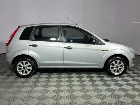 2015-Ford-Figo-14-TDCi-Ambiente_16