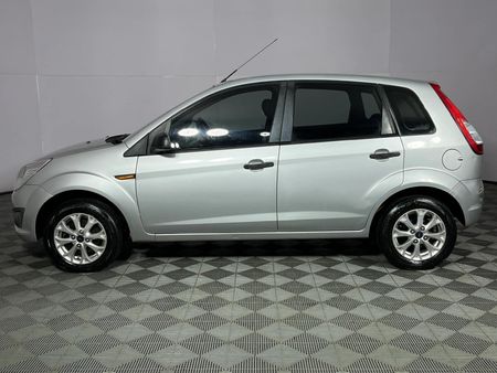 2015-Ford-Figo-14-TDCi-Ambiente_18