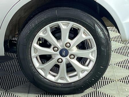 2015-Ford-Figo-14-TDCi-Ambiente_6