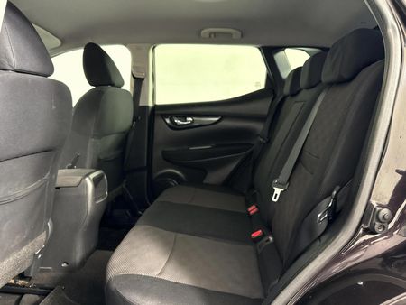 2015-Nissan-Qashqai-16-dCi-Acenta-Tech-Auto_3