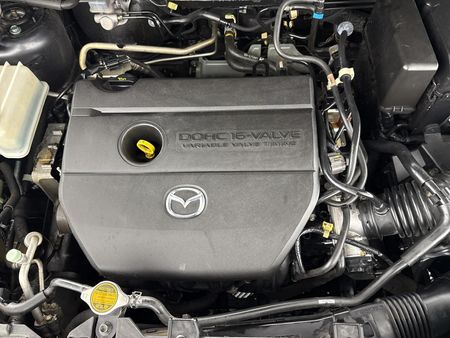 2014-Mazda-5-20-Individual-6-spd_12